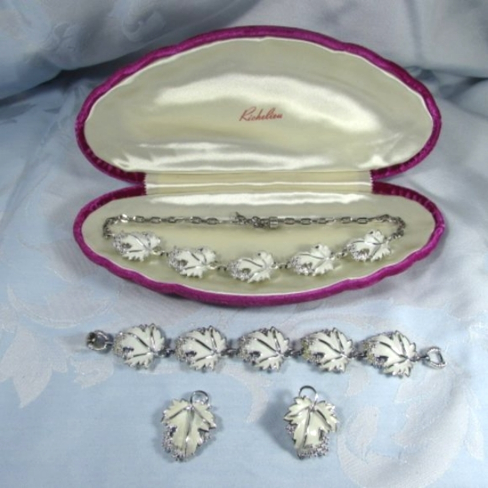 Vintage White and Chrome Leaf 3 Piece Set